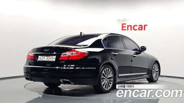 Hyundai Genesis 2013 — photo 2
