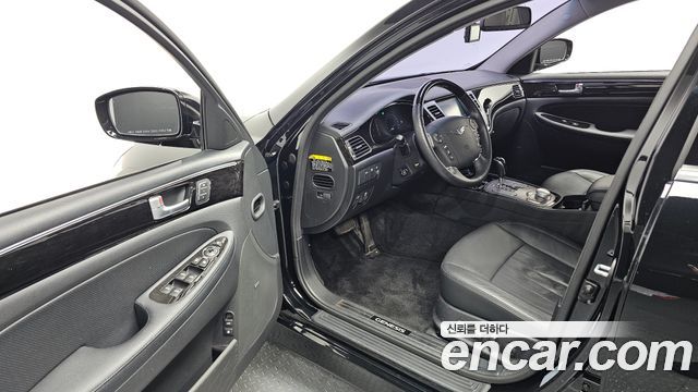 Hyundai Genesis 2013 — photo 13