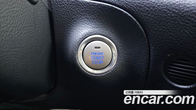 Hyundai Genesis 2013 — photo 26