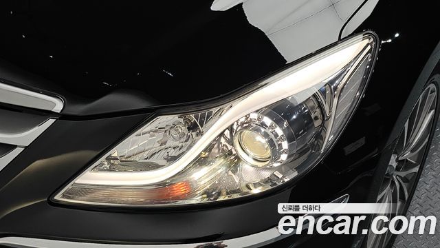 Hyundai Genesis 2013 — photo 8