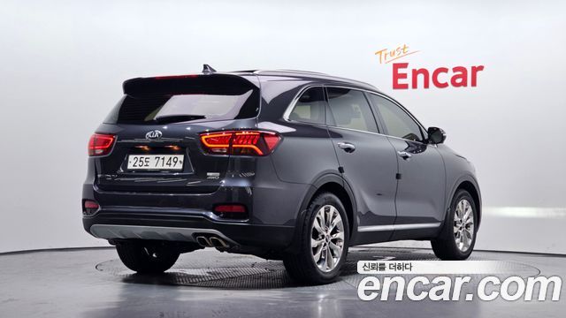 Kia Sorento 2018 — photo 2