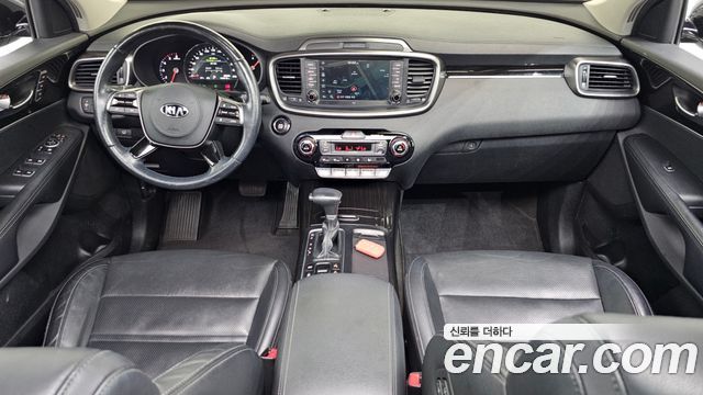 Kia Sorento 2018 — photo 10