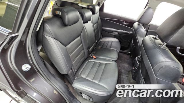 Kia Sorento 2018 — photo 17