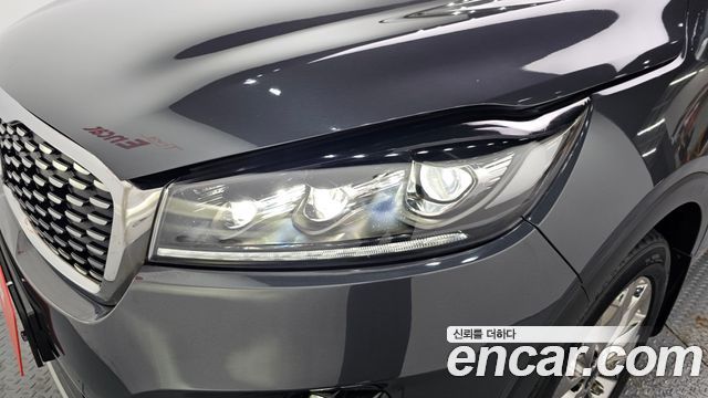 Kia Sorento 2018 — photo 8