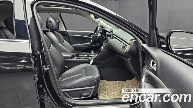 Genesis G70 2018 — photo 11