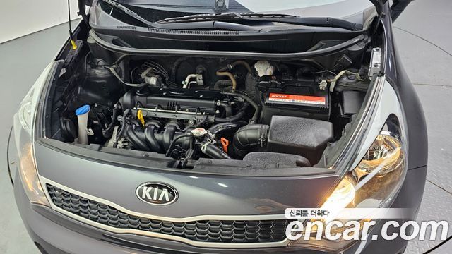 Kia pride 2015 — photo 6
