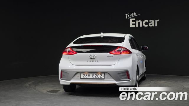 Hyundai Ioniq 2017 — photo 4