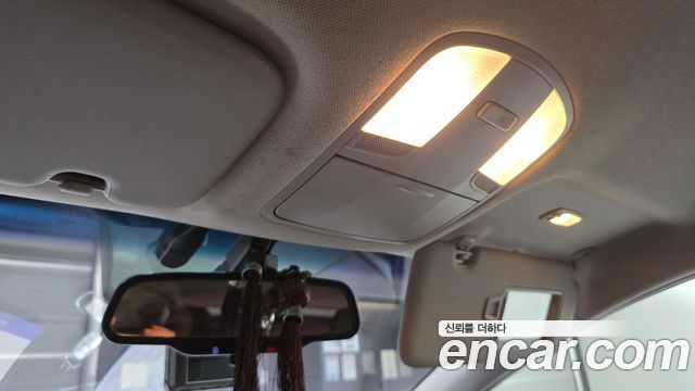 Hyundai Ioniq 2017 — photo 19