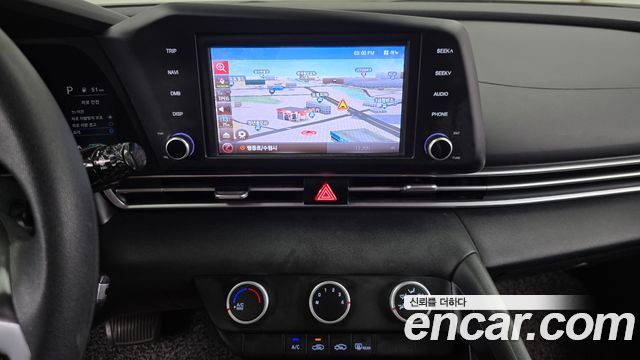 Hyundai AVANTE 2021 — photo 13