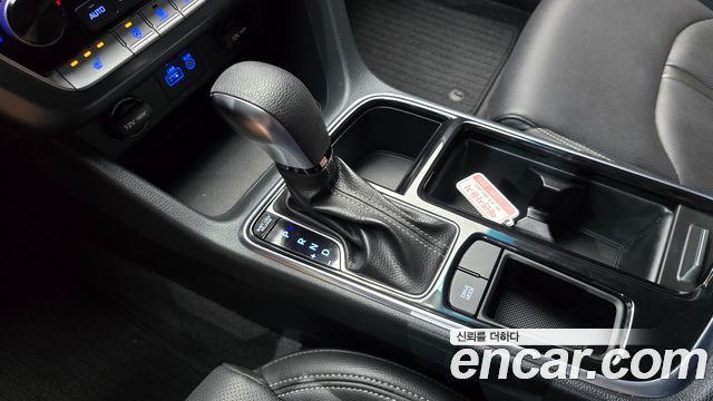 Hyundai Sonata 2018 — photo 12