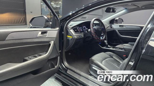 Hyundai Sonata 2018 — photo 13