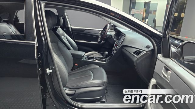 Hyundai Sonata 2018 — photo 17