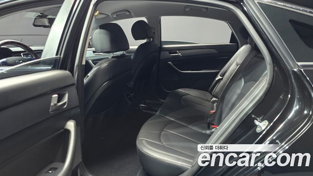 Hyundai Sonata 2018 — photo 18