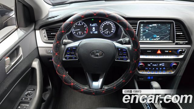 Hyundai Sonata 2018 — photo 19