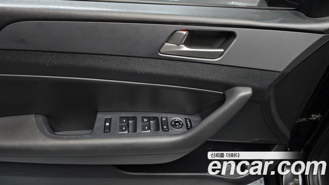 Hyundai Sonata 2018 — photo 23