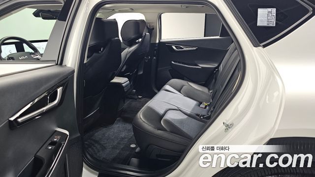 Kia EV6 2022 — photo 17