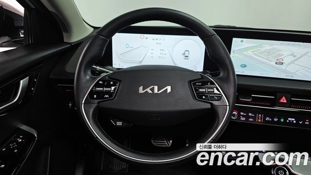 Kia EV6 2022 — photo 19
