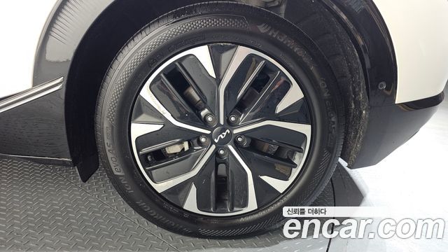 Kia EV6 2022 — photo 7