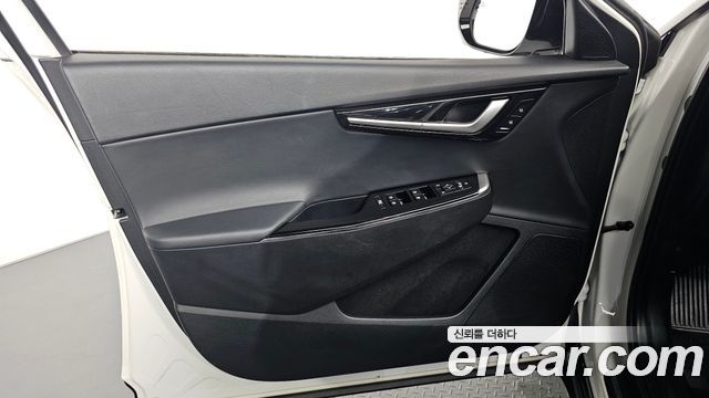 Kia EV6 2022 — photo 14