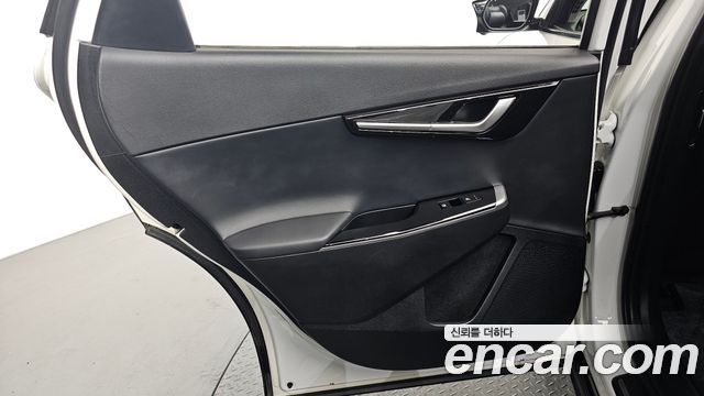 Kia EV6 2022 — photo 15