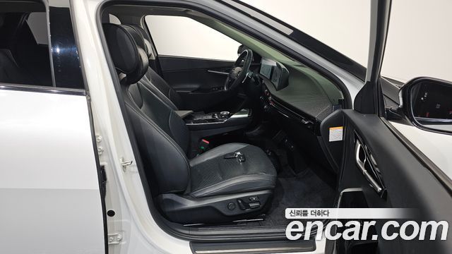 Kia EV6 2022 — photo 16