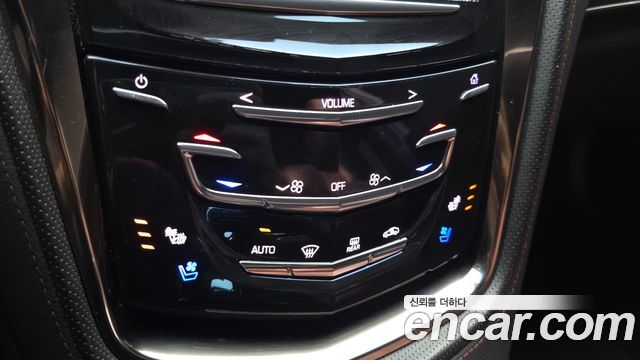 Cadillac CTS 2015 — photo 18