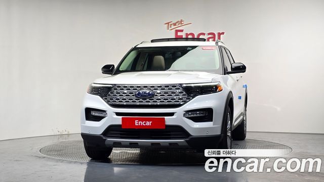 Ford Explorer 2023 — photo 3