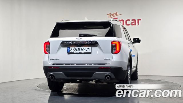 Ford Explorer 2023 — photo 4