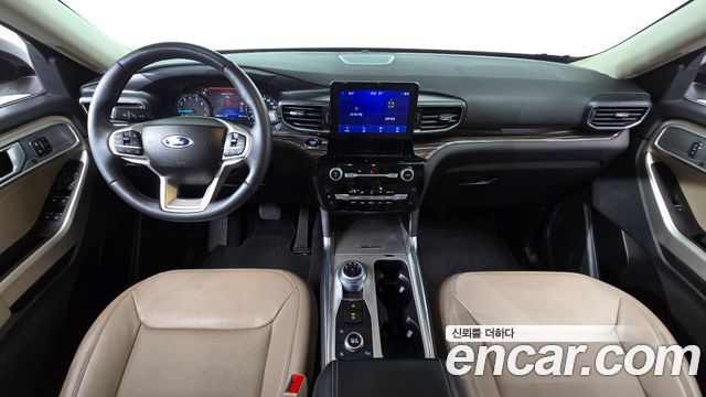 Ford Explorer 2023 — photo 10