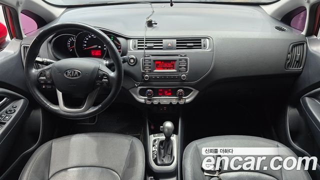 Kia pride 2015 — photo 7