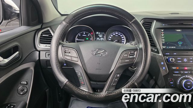 Hyundai Santafe 2016 — photo 14
