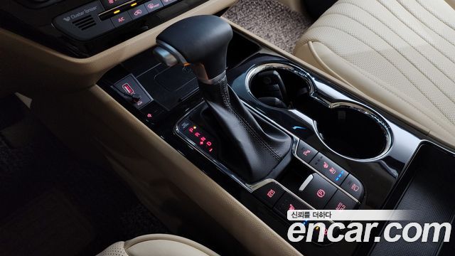 Kia Canival 2020 — photo 12