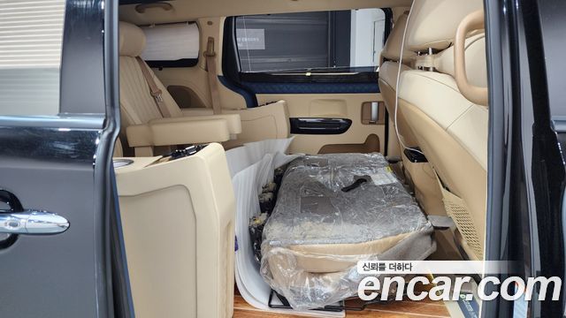 Kia Canival 2020 — photo 17