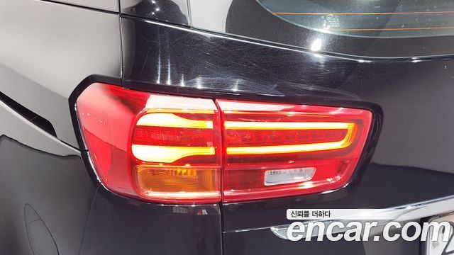 Kia Canival 2020 — photo 9