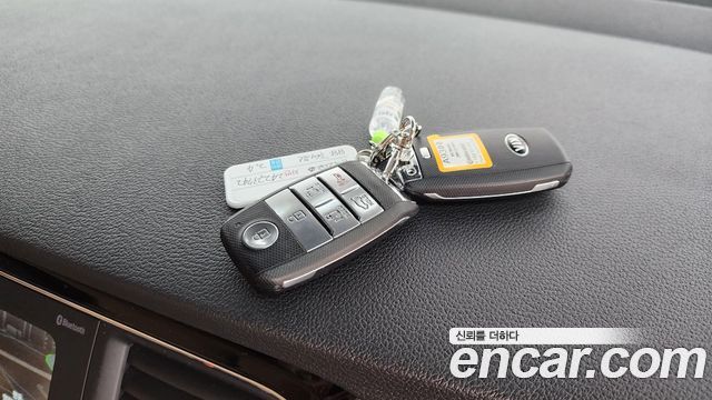 Kia Canival 2020 — photo 27