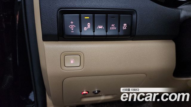Kia Canival 2020 — photo 29