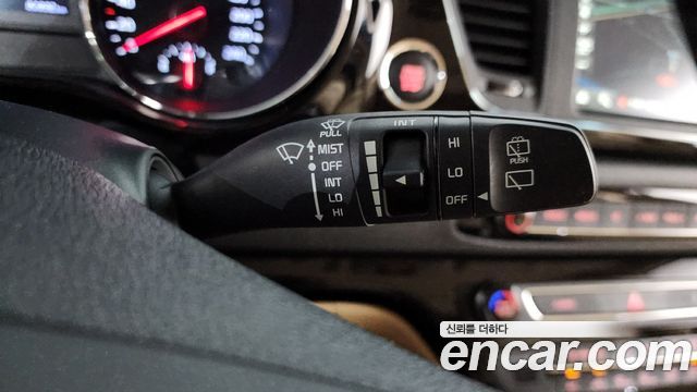 Kia Canival 2020 — photo 30