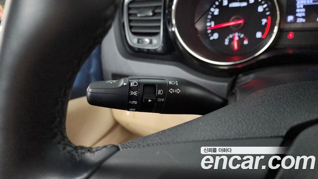 Kia Canival 2020 — photo 33