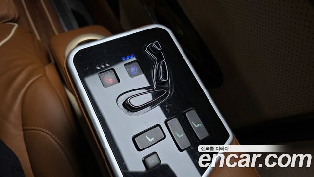 Kia Canival 2020 — photo 17