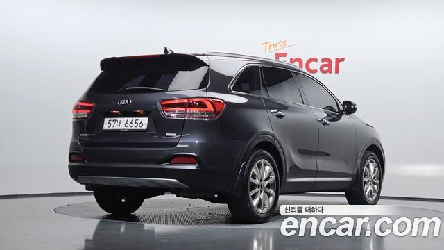 Kia Sorento 2017 — photo 2