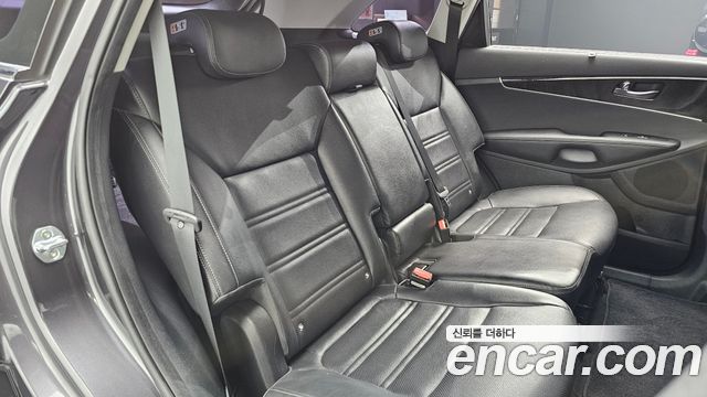 Kia Sorento 2017 — photo 17