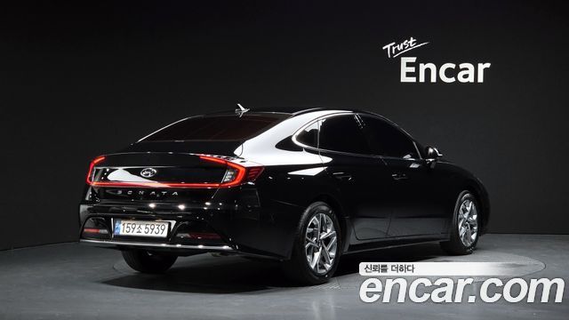 Hyundai Sonata 2023 — photo 2