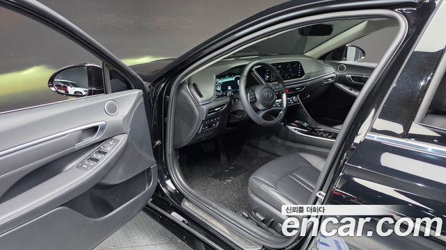 Hyundai Sonata 2023 — photo 13