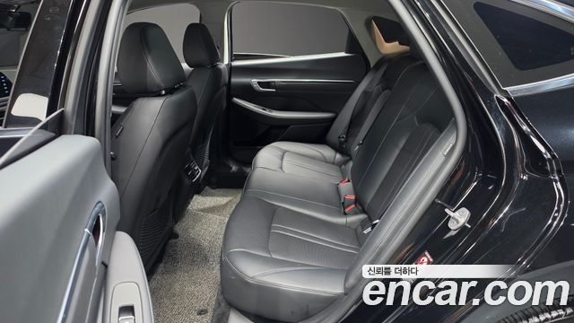 Hyundai Sonata 2023 — photo 17