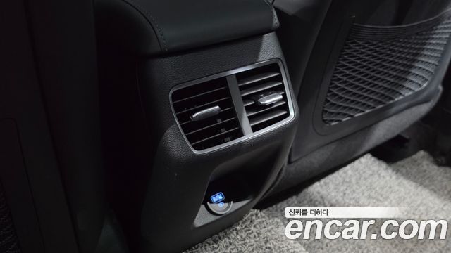 Hyundai Sonata 2023 — photo 28