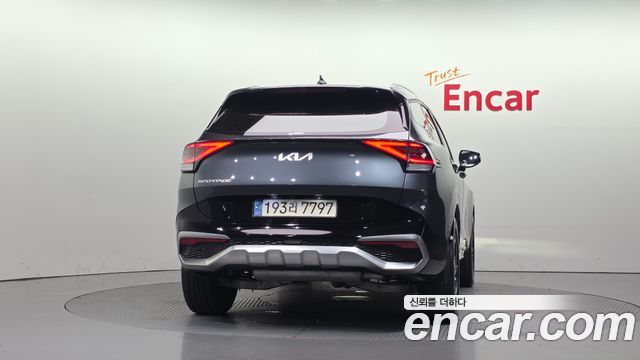Kia Sportage 2023 — photo 4