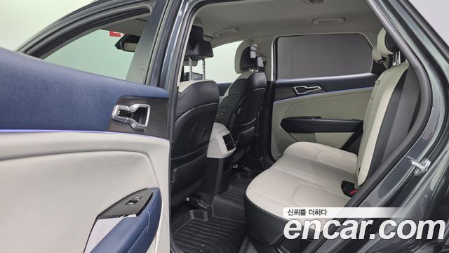 Kia Sportage 2023 — photo 26