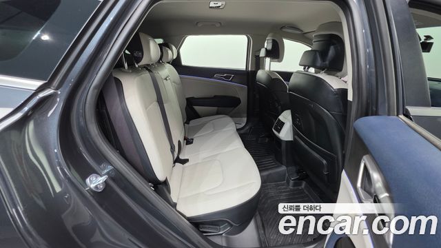 Kia Sportage 2023 — photo 29