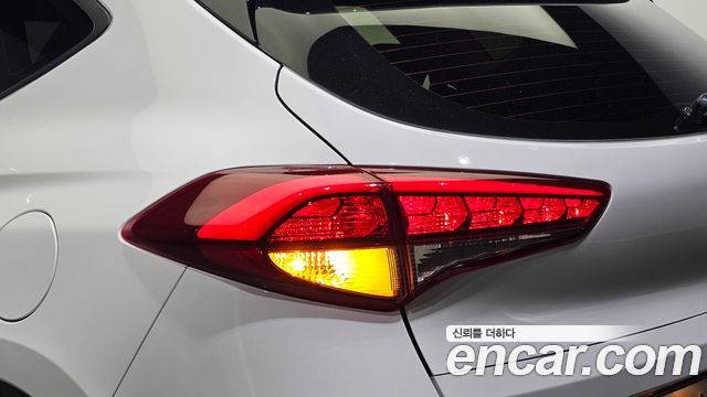 Hyundai Tucson 2016 — photo 9