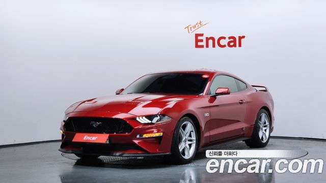 Ford Mustang 2020 — photo 1
